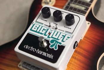 Big Muff Pi with Tone Wicker Fuzz