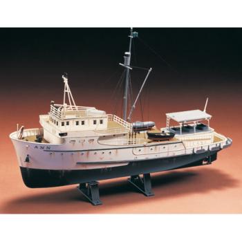 Lindberg Models LND77220 TUNA CLIPPER 1/60 SCALE KIT