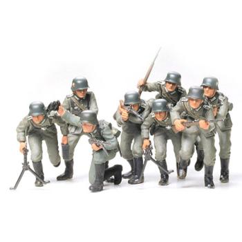 TAMIYA TAM35030 GERMAN ASSULT TROOPS 1/35 SCALE KIT