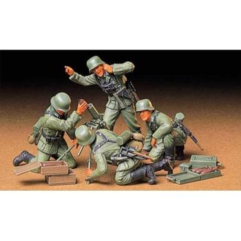 TAMIYA TAM35193 GERMAN INFANTRY MOTOR TEAM 1/35 SCALE KIT