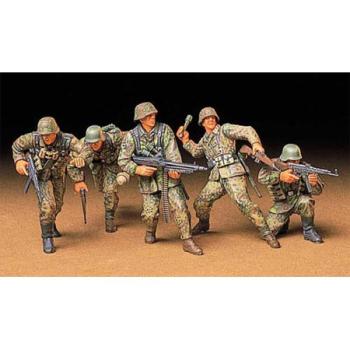 TAMIYA TAM35196 GERMAN FRONTLINE INFANTRY KIT 1/35 SCALE