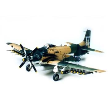 TAMIYA TAM61073 A-1J SKYRAIDER KIT 1/48 SCALE