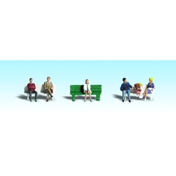 WOODLAND SCENIC WOOA2134 N Bus Stop People