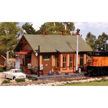 WOODLAND SCENIC WOOPF5187 HO KIT Woodland Station